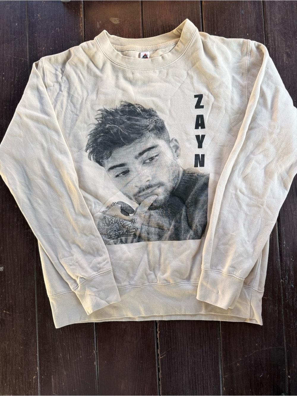 Smart Blanks Zayn Stairway to the Sky Tour 2025 Graphic Unisex Crewneck M Beige